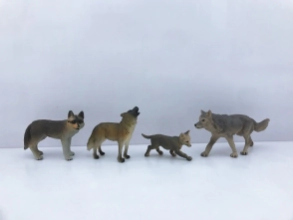 ANIMAL WORLD PLAYSET 31CM PACK X 4 FAMILIA LOBOS