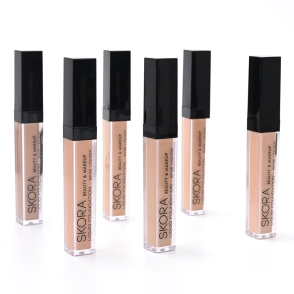 MAQUILLAJE FLUIDO CON APLICADOR SKORA