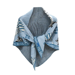 BUFANDA TRIANGULAR OREIRO LOVE