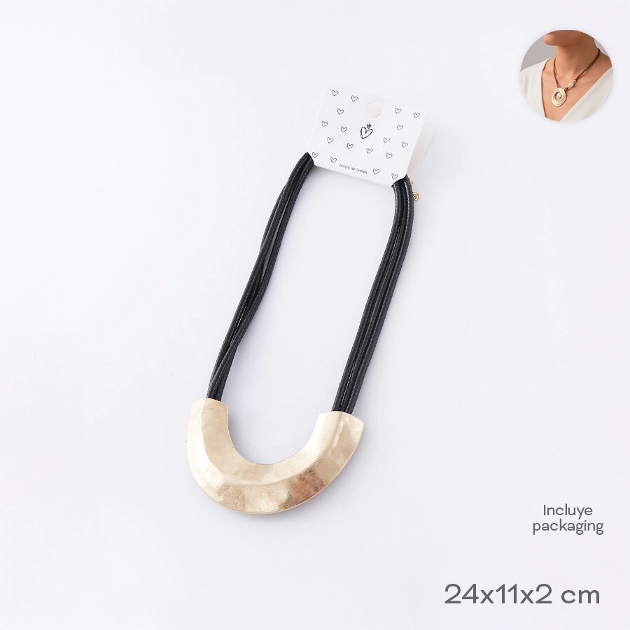 COLLAR TRENDY