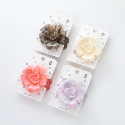 BROCHE TRENDY